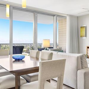 Three-Bedroom Villa Balcony Island Side 6th-15th floor